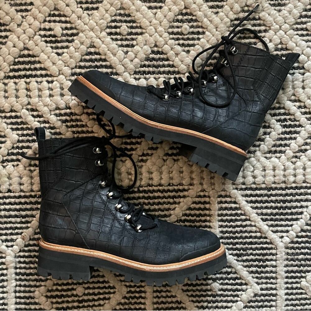 Marc Fisher Women’s Izzie Black Leather Combat Boots Size 8.5
